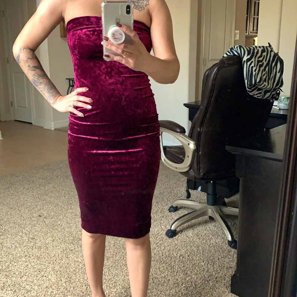 Xs Burgundy midi dress from fashion nova